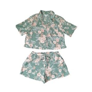Cupcakes & Cashmere 2PC Floral Short Shirt Set Pockets Size M Sage Green Lounge